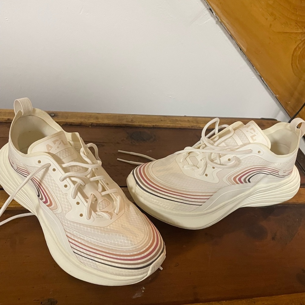 APL Streamline Sneakers